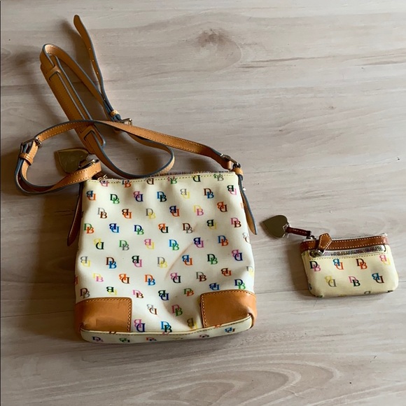 Dooney & Bourke - Picture 2 of 4